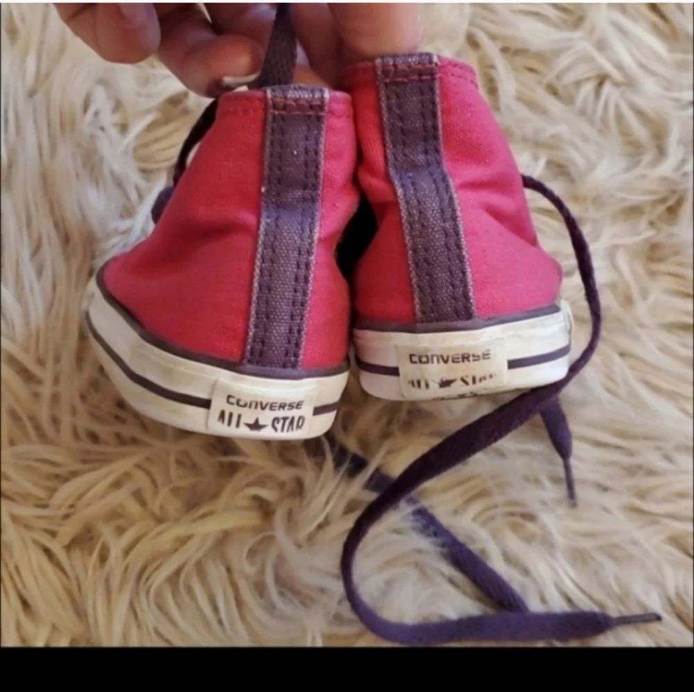 Convers  Kids size 6